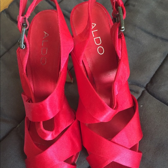Aldo sexy red heels - Picture 3 of 5